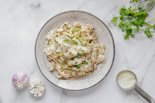 Kycklingpasta med cheddarpulver & torkade grönsaker