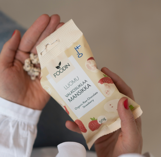 Ekologisk Vit Chokladdoppad Jordgubbe – 50 g