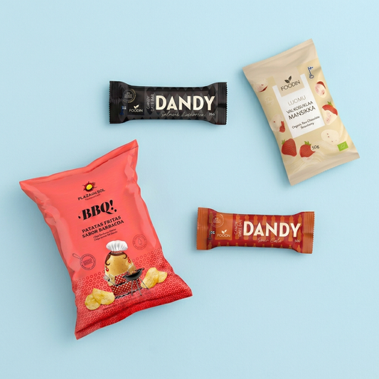 Snacksmixen på ljusblå bakgrund